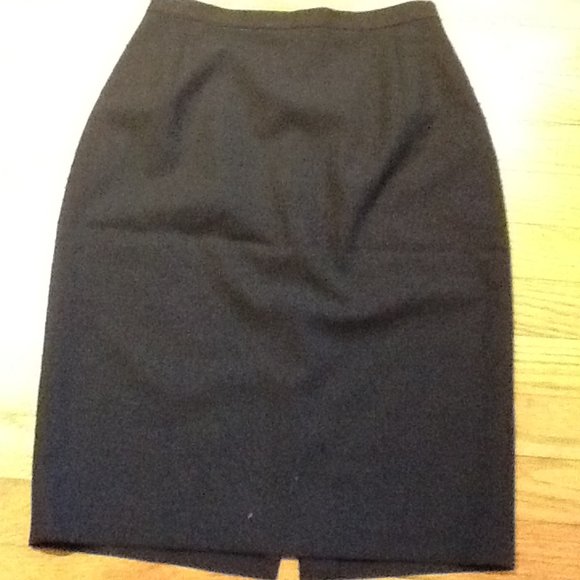 New Tahari Charcoal Gray Skirt - Picture 1 of 5
